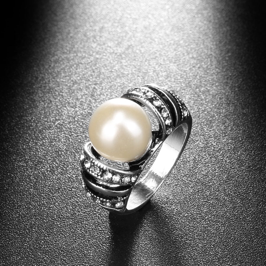 Set Collana, Orecchini e Anello con Perle da Donna