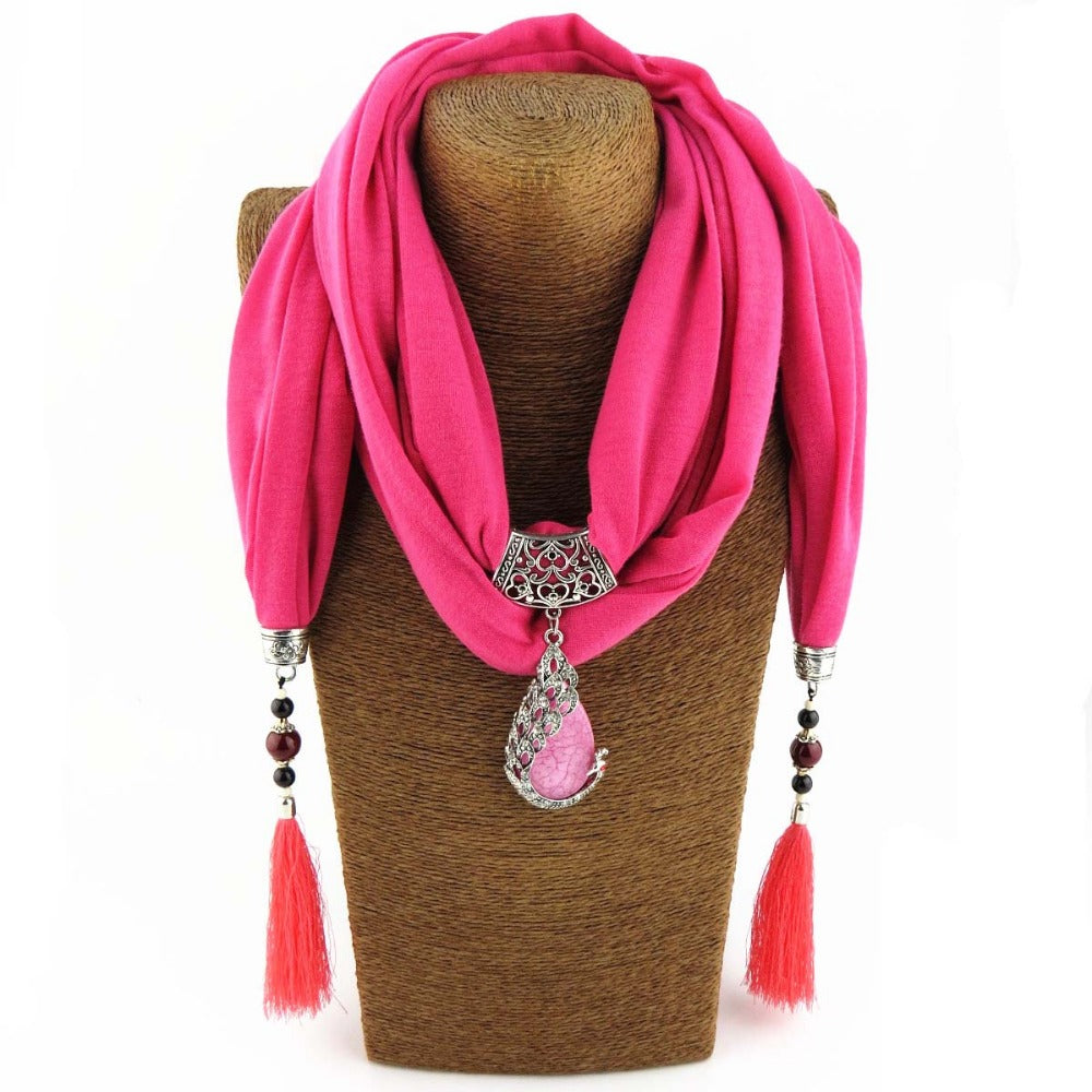 Collana con Ciondolo a Sciarpa e Pietra Naturale da Donna