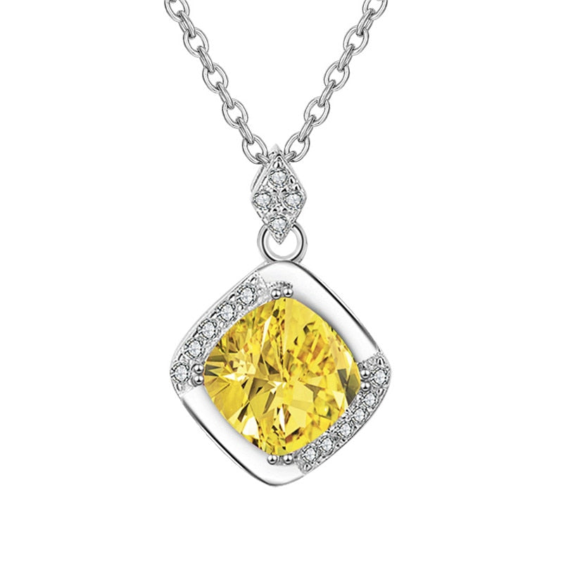 Collana con Ciondolo Quadrato in Argento da Donna