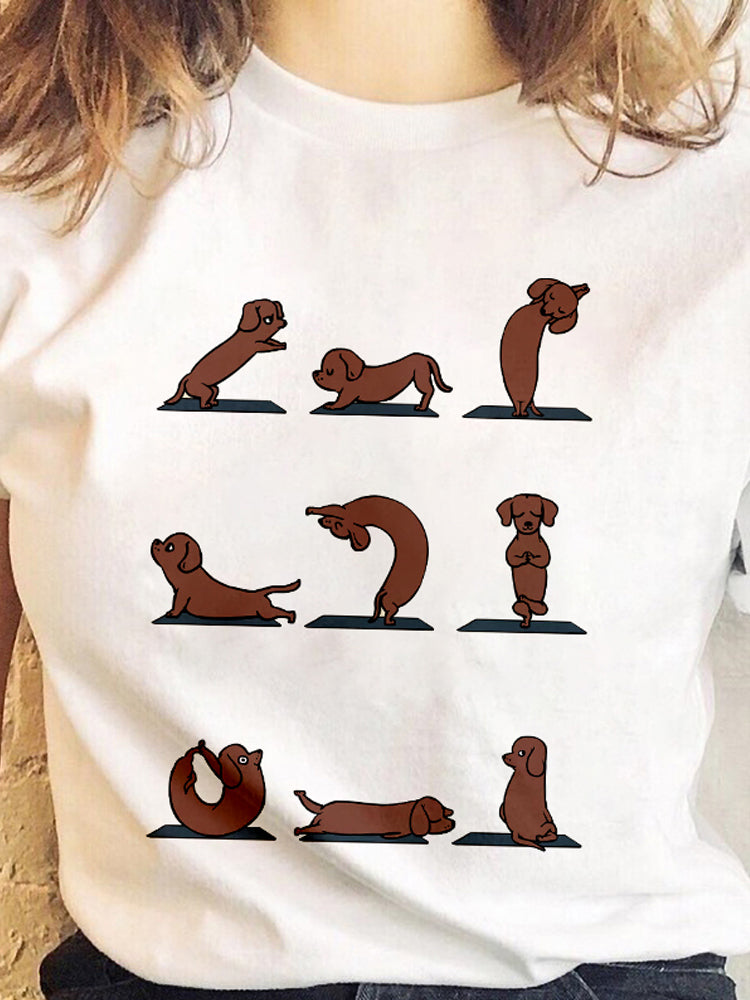 T-Shirt con Stampa di Cuccioli
