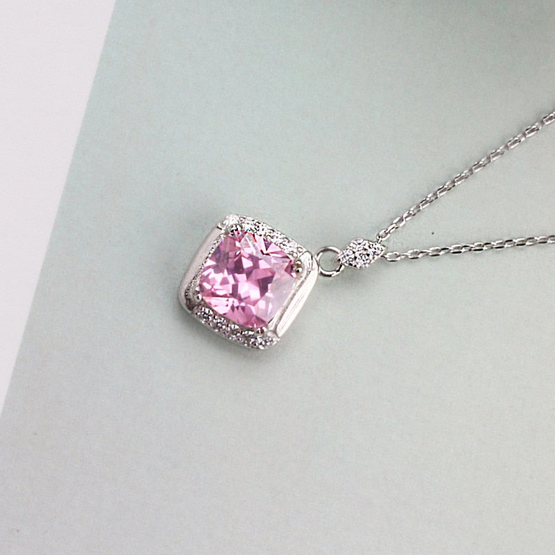 Collana con Ciondolo Quadrato in Argento da Donna