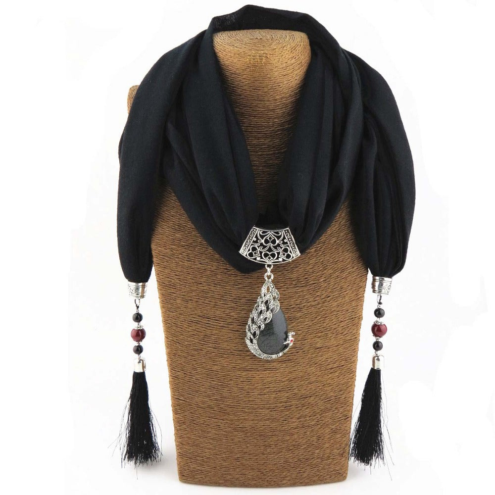 Collana con Ciondolo a Sciarpa e Pietra Naturale da Donna