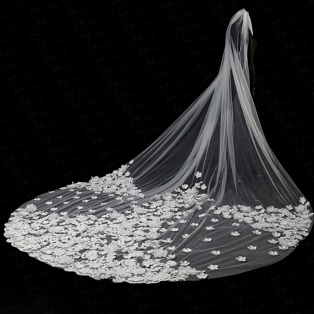 Velo da Sposa Cattedrale con Applicazioni Floreali 3D