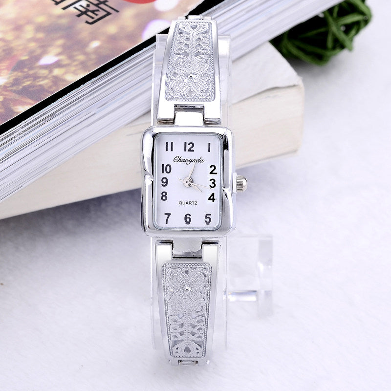 Orologio Bracciale Elegante con Pizzo Floreale in Acciaio Inossidabile