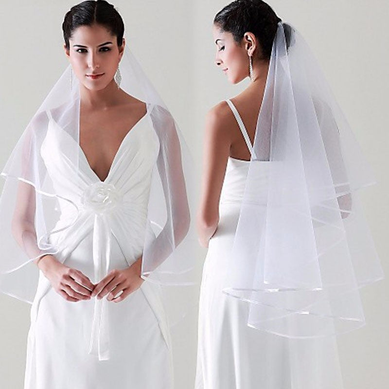 Velo da Sposa a Due Strati con Bordo in Raso
