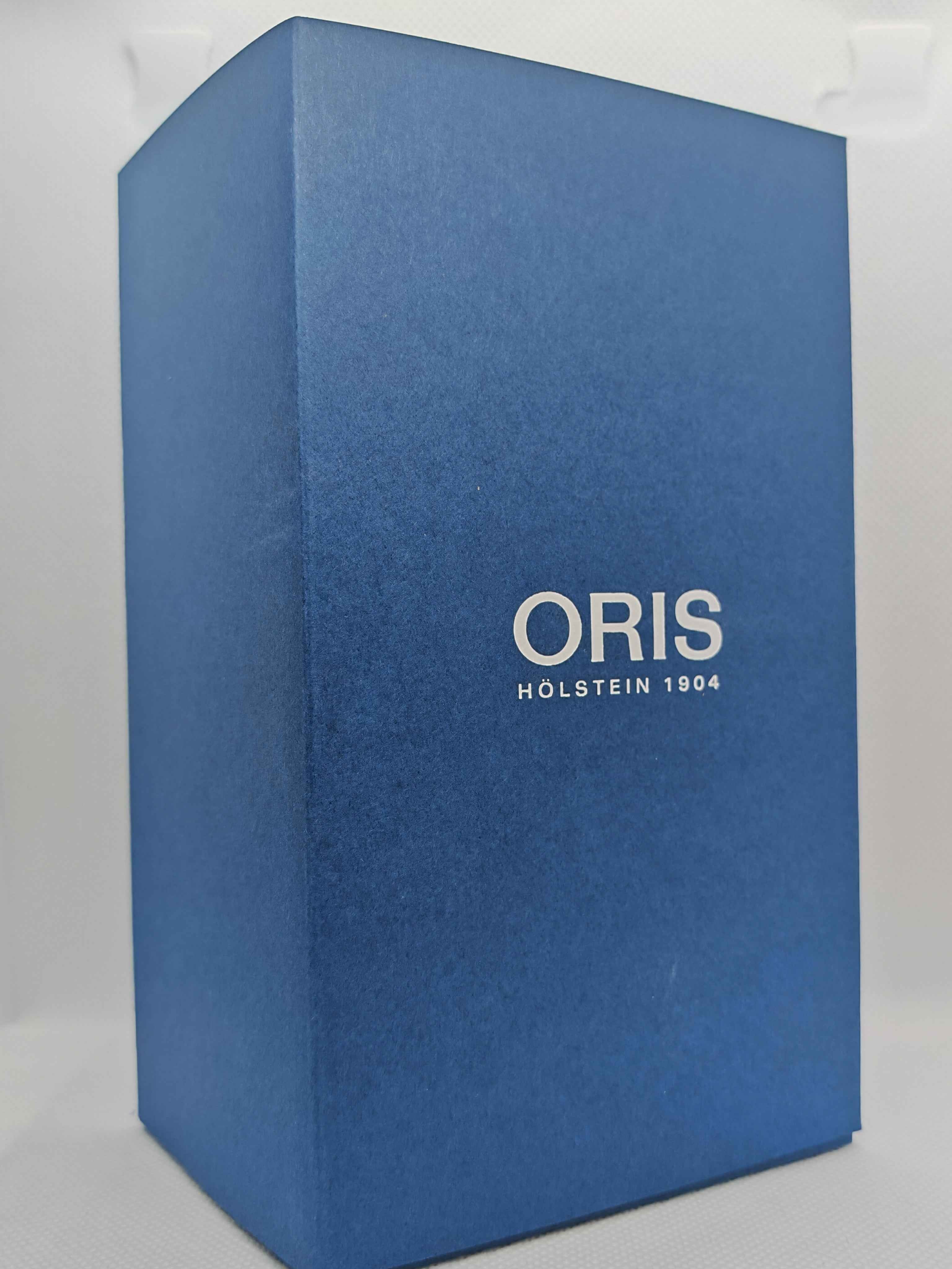 Oris Aquis Date X Bracenet Uomo Unisex Swiss Made 36,5 mm Quadrante Verde Riciclato Acciaio Bracciale Acciaio Vetro Zaffiro Antiriflesso Automatico Calibro 733-1 Data Riserva 41 Ore Diver 300m Ref. 01 733 7770 4137-07 8 18 05P Full Set