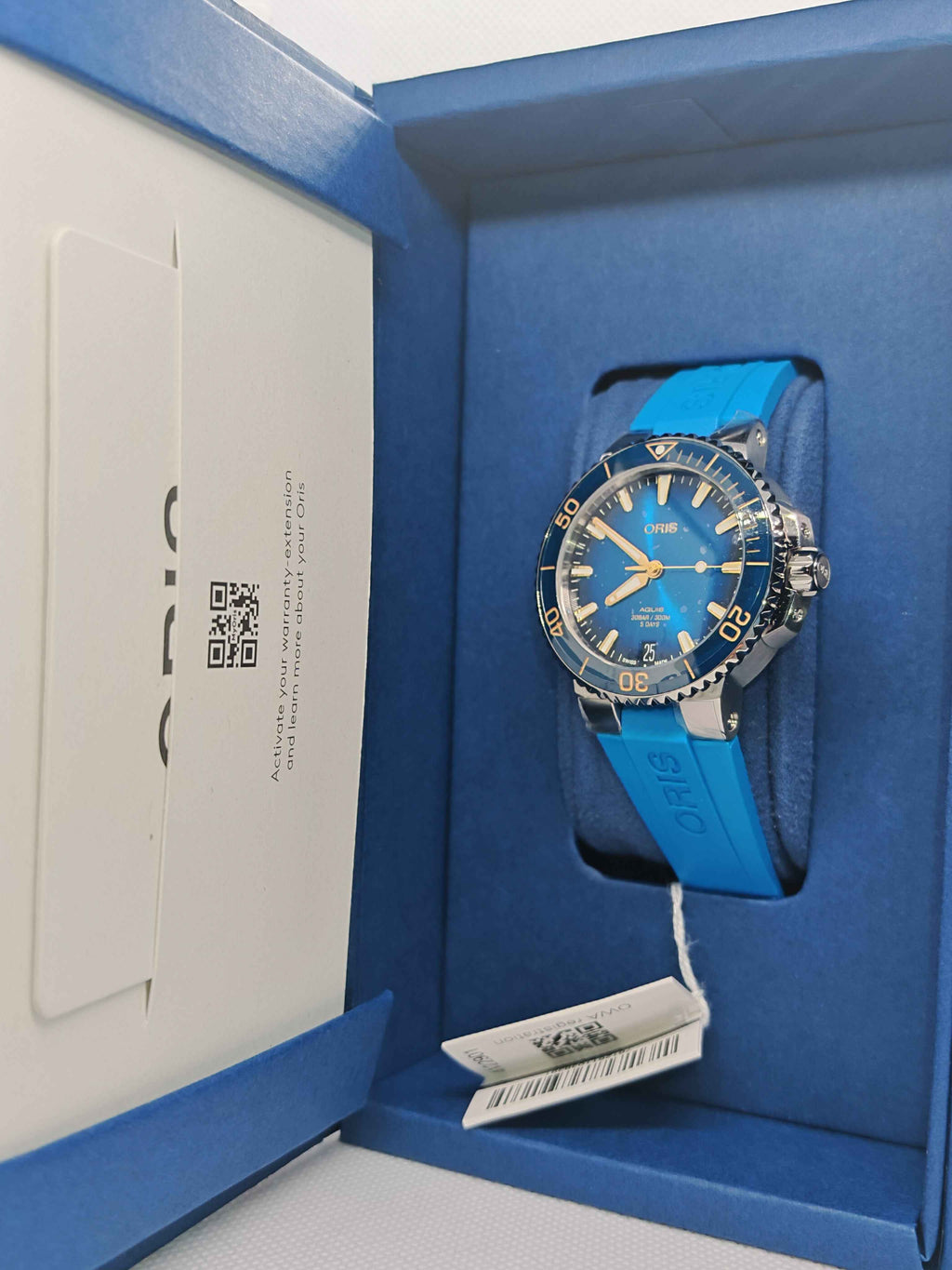 Oris Aquis Date Calibre 400 Uomo Swiss Made 41,5 mm Quadrante Blu Acciaio Cinturino Caucciù Blu Vetro Zaffiro Antiriflesso Automatico Calibro 400 Data Riserva 120 Ore Diver 300m Ref. 01 400 7769 4125-07 4 22 75FC Full Set
