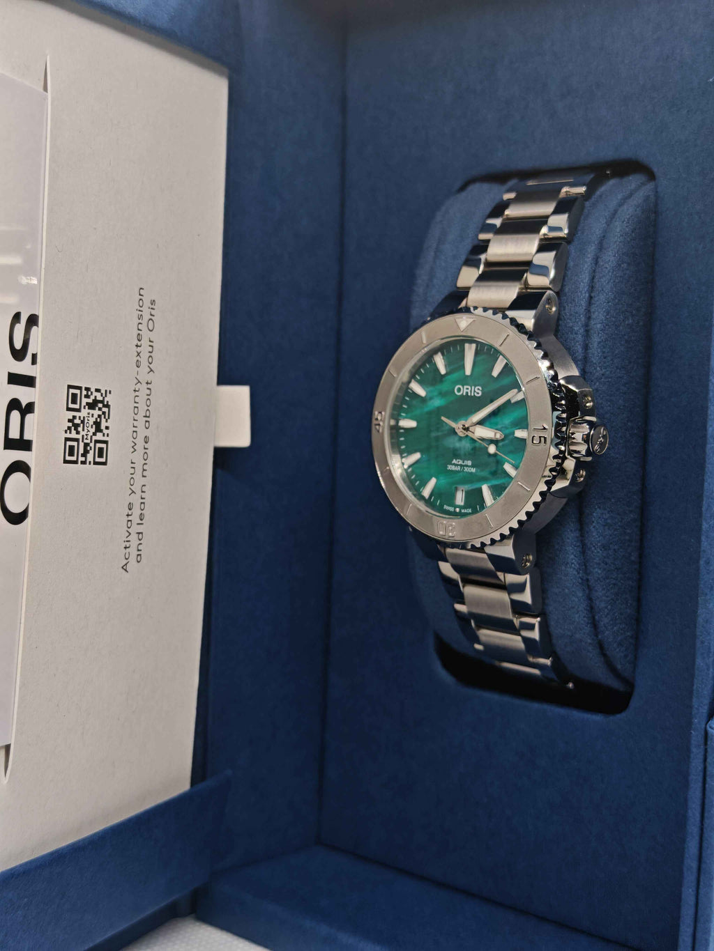 Oris Aquis Date X Bracenet Uomo Unisex Swiss Made 36,5 mm Quadrante Verde Riciclato Acciaio Bracciale Acciaio Vetro Zaffiro Antiriflesso Automatico Calibro 733-1 Data Riserva 41 Ore Diver 300m Ref. 01 733 7770 4137-07 8 18 05P Full Set